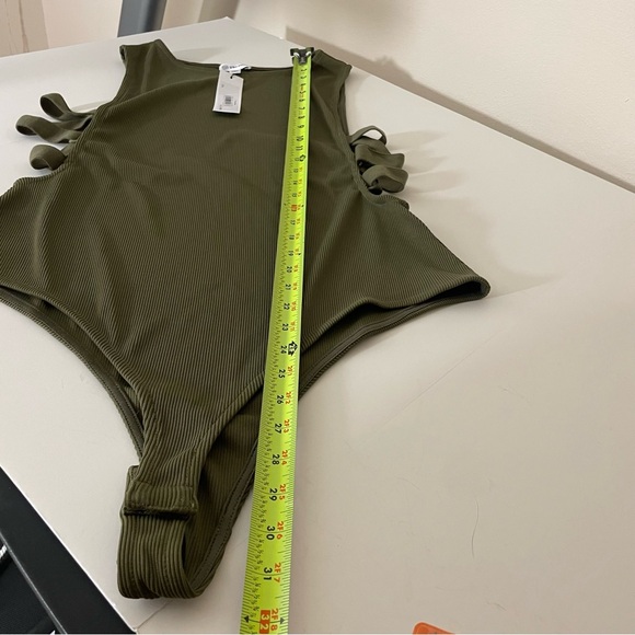 The Drop Ribbed Cutout Bodysuit with side straps - Olive Green - Size XXL - Picture 12 of 13